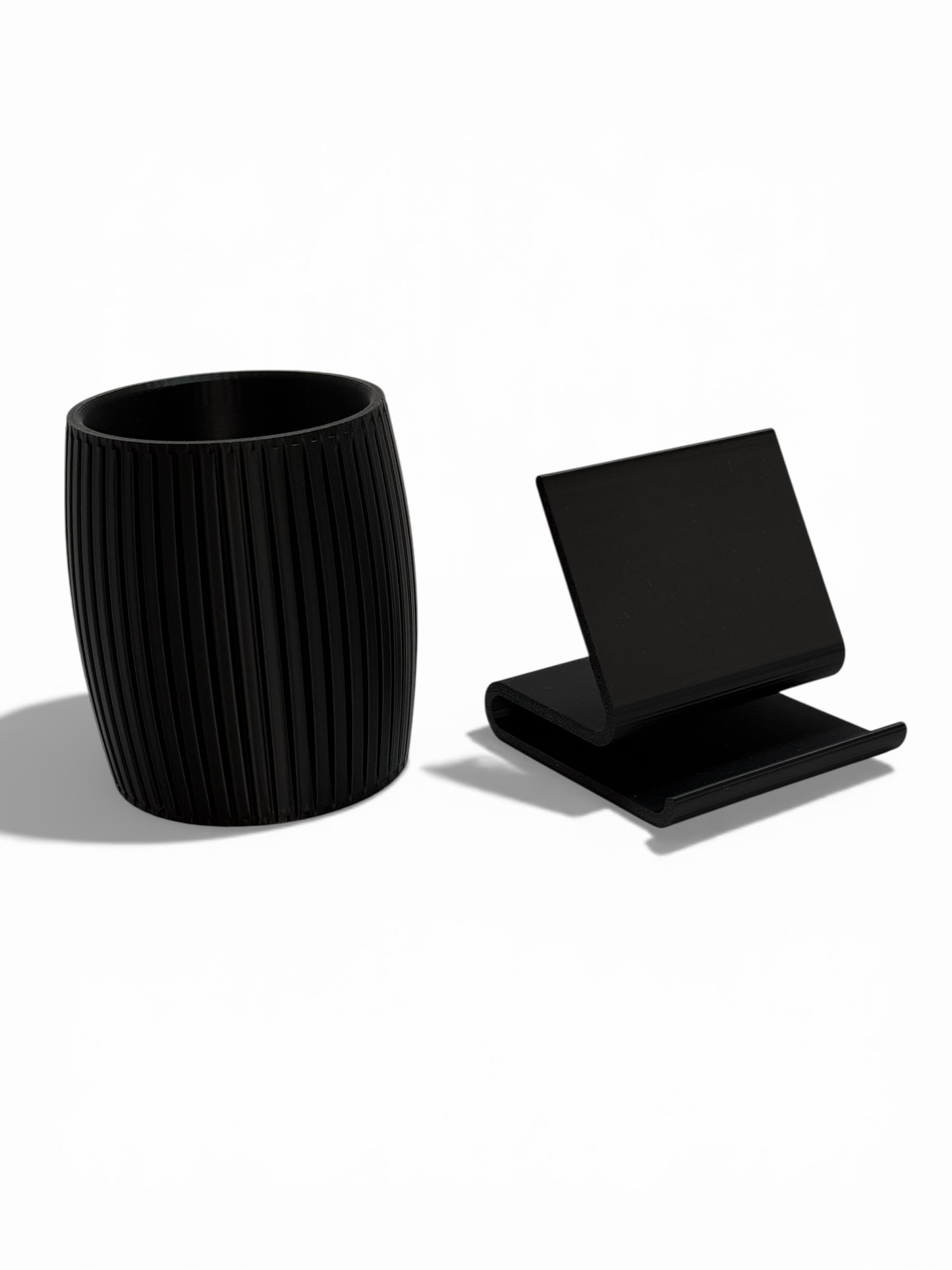 STRIA kolekcija – pieštukinė su telefono laikykliu